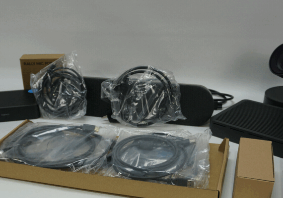 Logitech Rally Videokonferenzsystem 4K | Kamera, Mikrofon, Lautsprecher, Hub