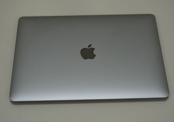 Apple MacBook Pro 13" 2020 A2251 i7 16GB 256GB SSD QWERTY Retina macOS Touch Bar