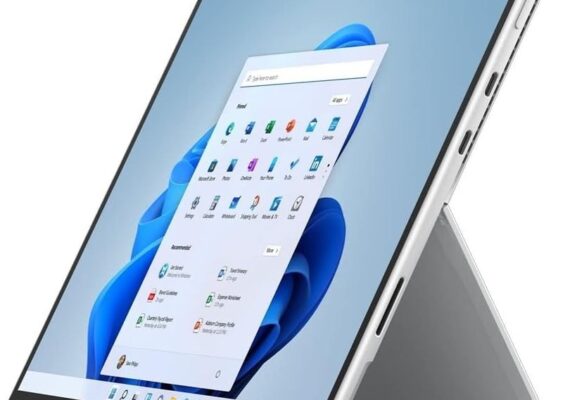 Microsoft Surface Pro 8 i7-1185G7 16GB 256GB SSD 12" Touch  Sehr gut Refurbished