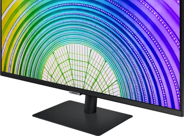 Samsung S32A600UUU · 32 inches · 2560 × 1440 · VA · 75 Hz · Very good (A)